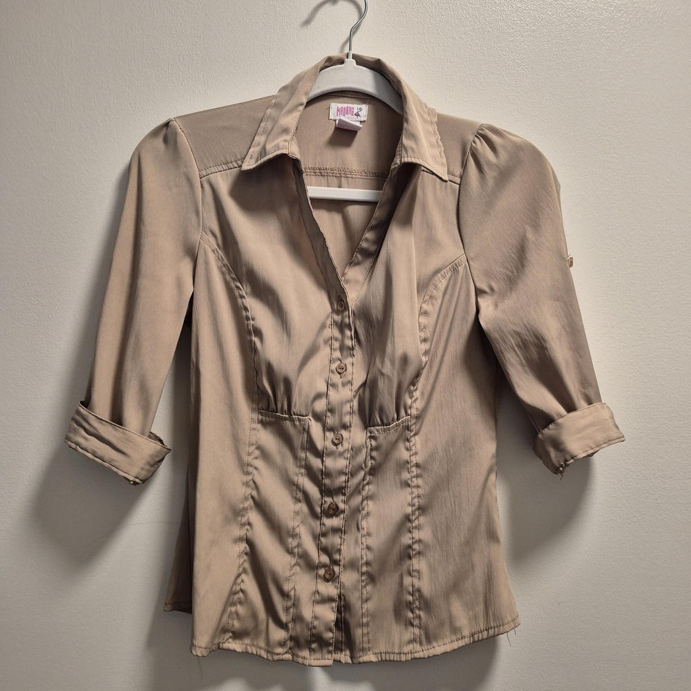 MagRad Elegant Beige Button-Up Blouse